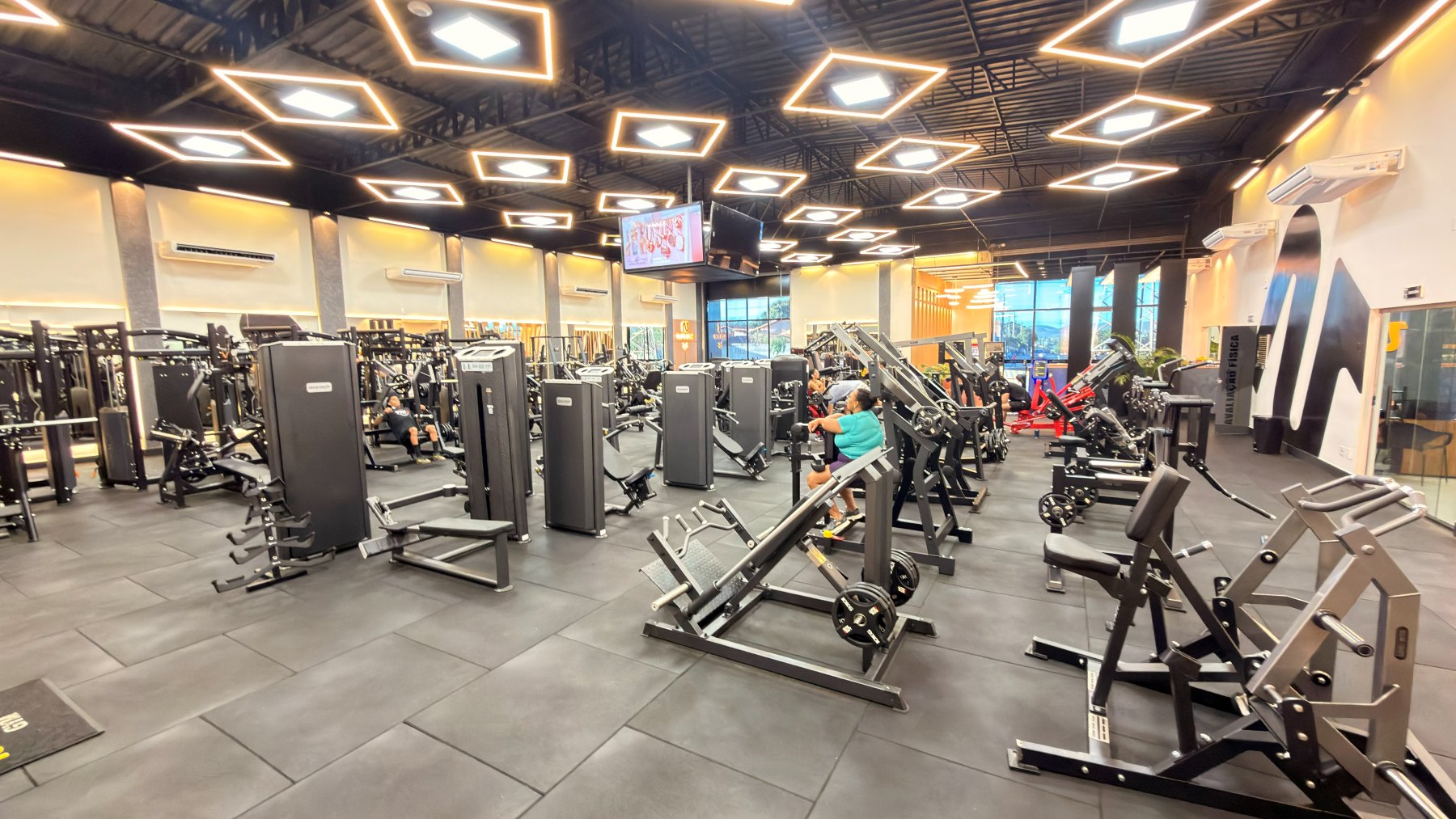 Espaço de musculação da N Time